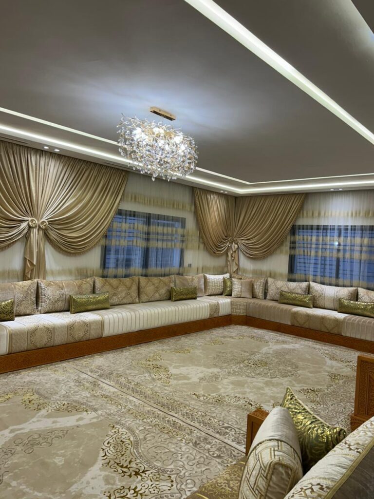 Salon marocain Cèdre sur mesure en bois massif — Salon Premium