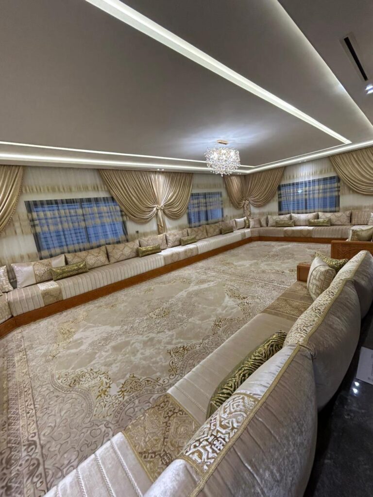 Salon marocain Cèdre sur mesure en bois massif — Salon Premium