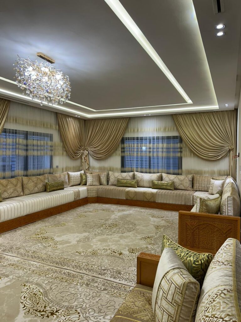 Salon marocain Cèdre sur mesure en bois massif — Salon Premium