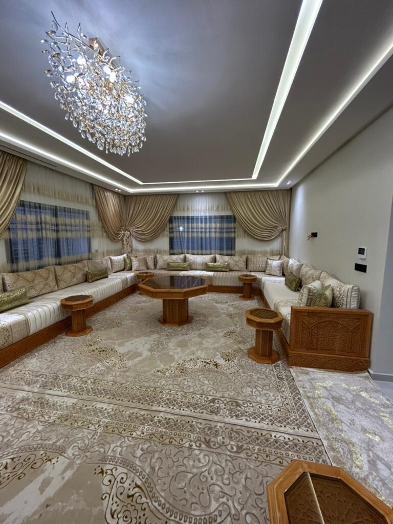 Salon marocain Cèdre sur mesure en bois massif — Salon Premium