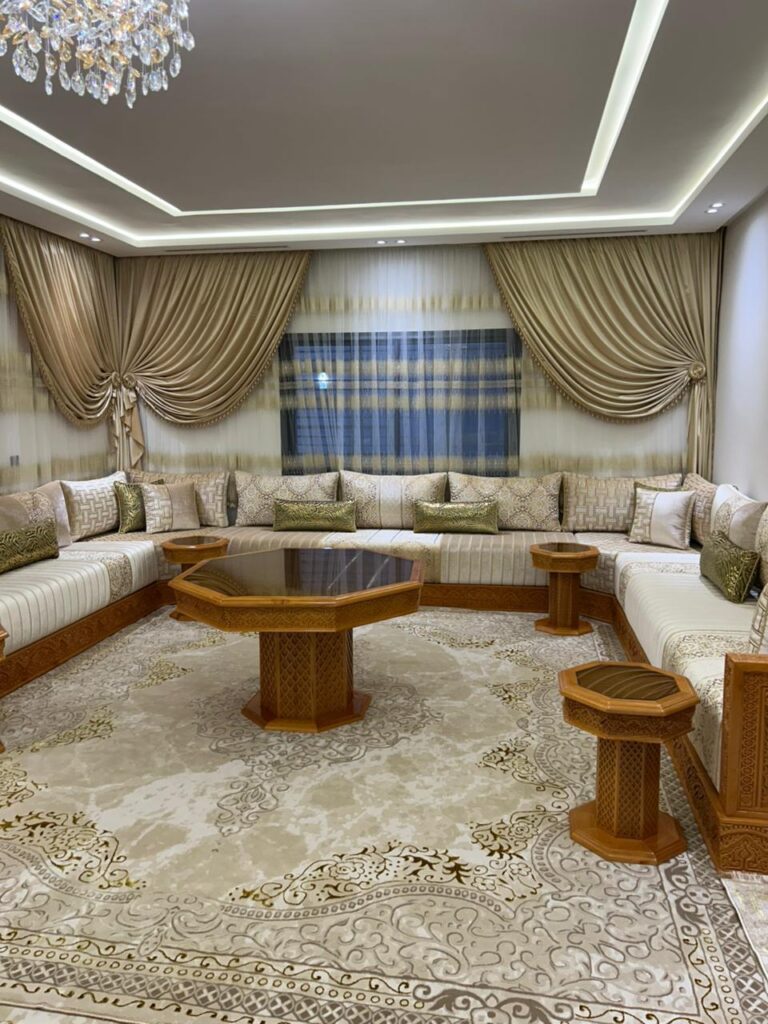 Salon marocain Cèdre sur mesure en bois massif — Salon Premium