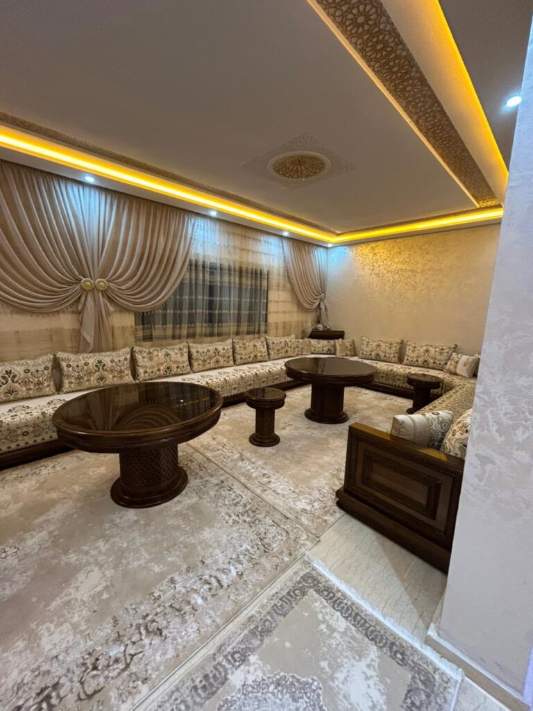 Salon marocain Islamia sur mesure en bois massif — Salon Premium