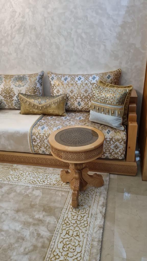 Salon marocain Islamia sur mesure en bois massif — Salon Économique
