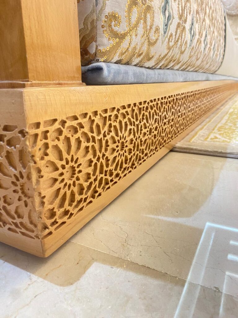 Salon marocain Islamia sur mesure en bois massif — Salon Économique